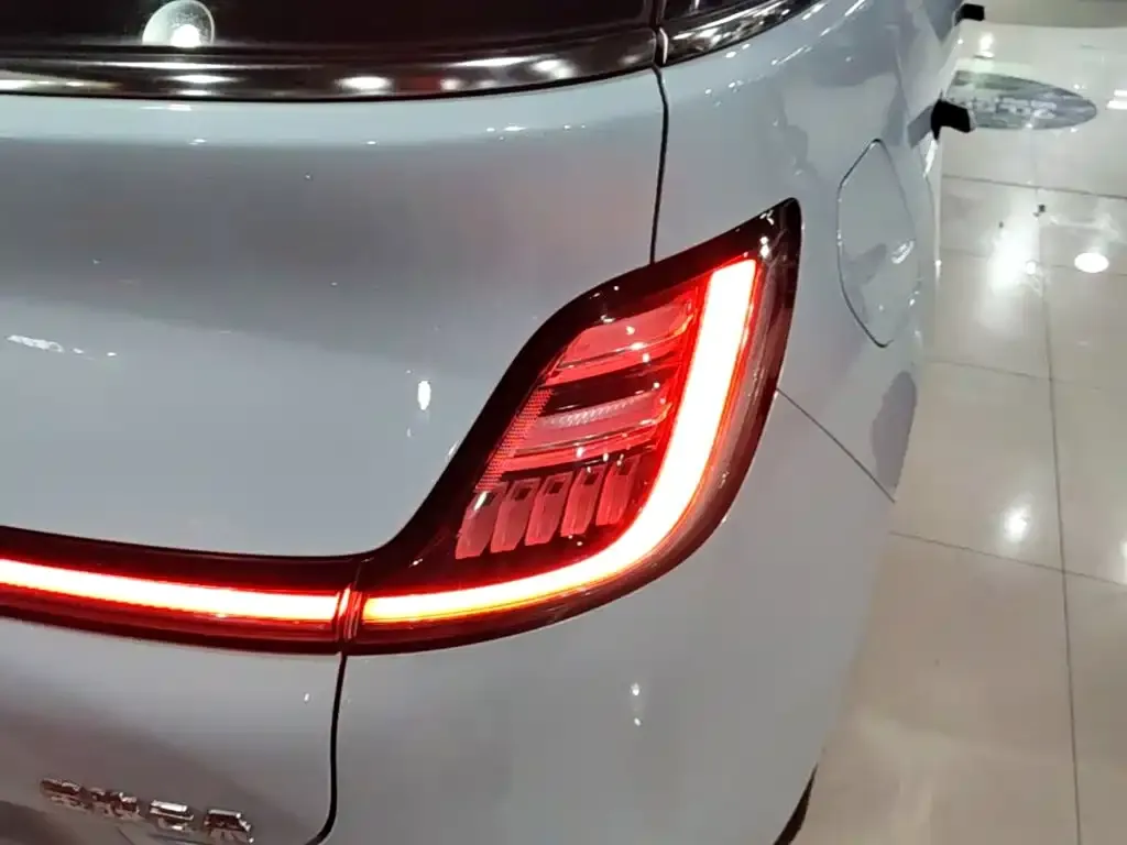 Baojun Yunduo — фото 4