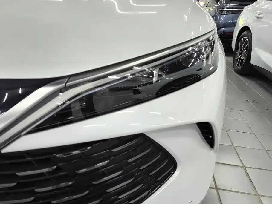 BYD Qin L — фото 9