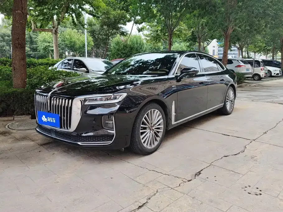 Hongqi H9 — фото 1
