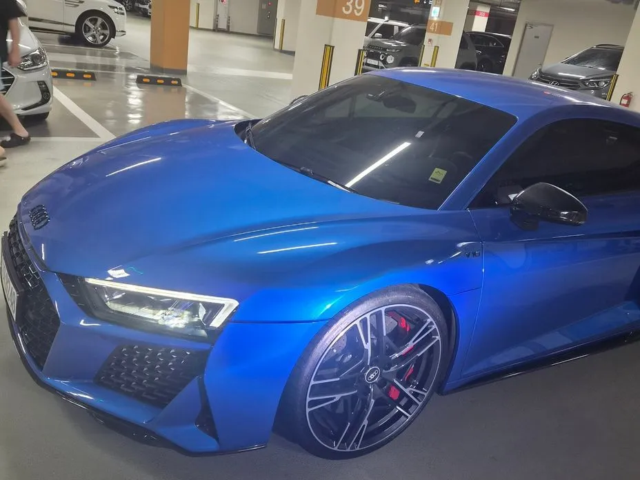 Audi R8 2021 из KR, фото 9