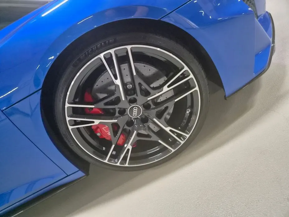 Audi R8 2021 из KR, фото 7