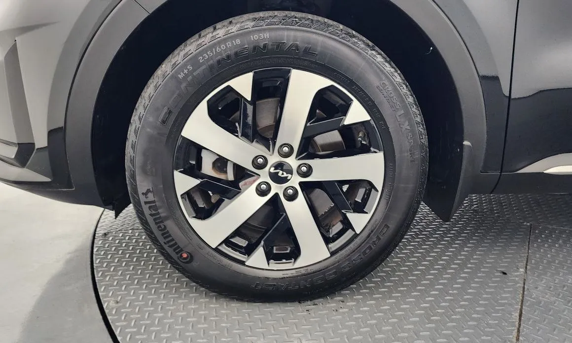 Kia Sorento — фото 4