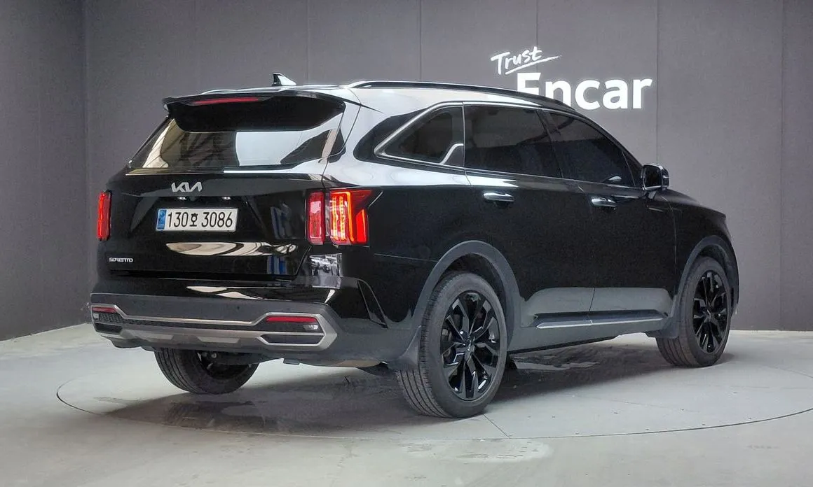 Kia Sorento — фото 8