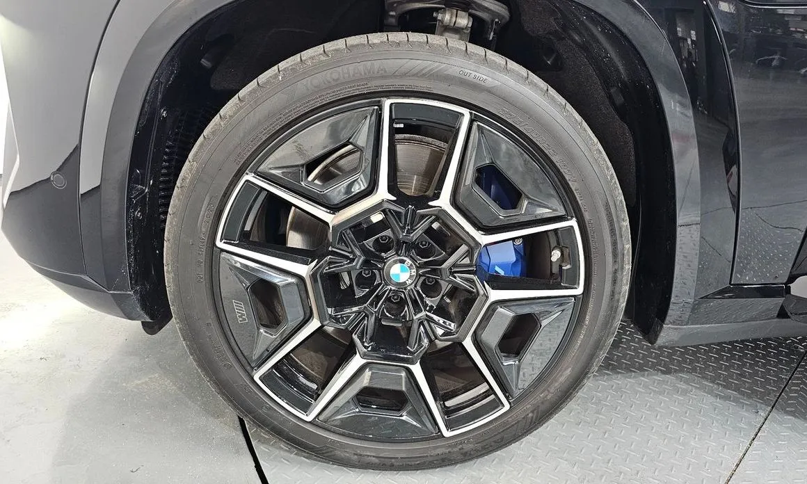 BMW XM — фото 5