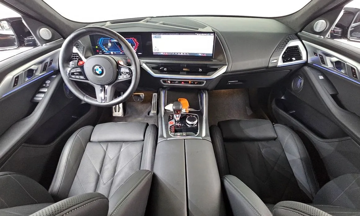 BMW XM — фото 9
