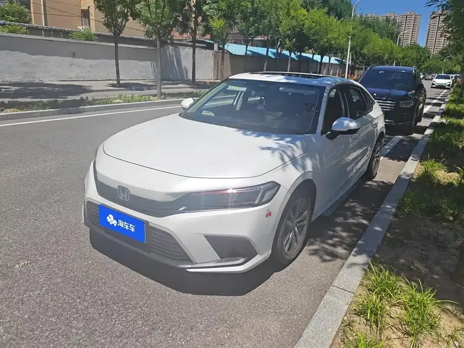 Honda Civic — фото 1