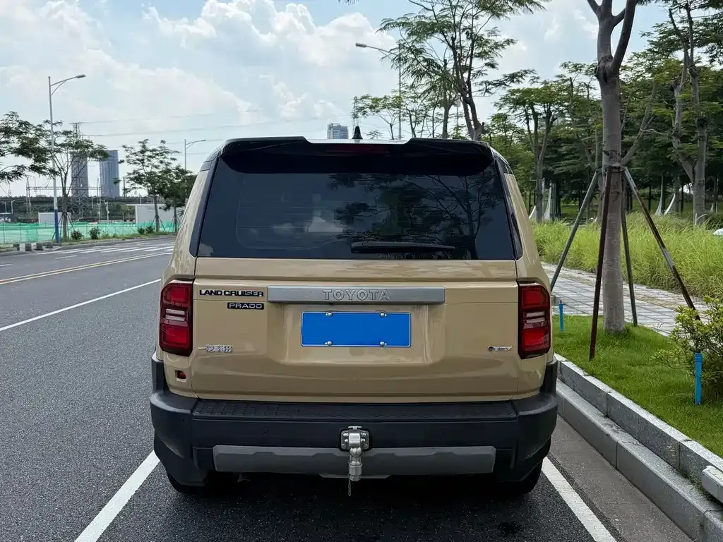 Toyota Prado 2024 из CN, фото 7