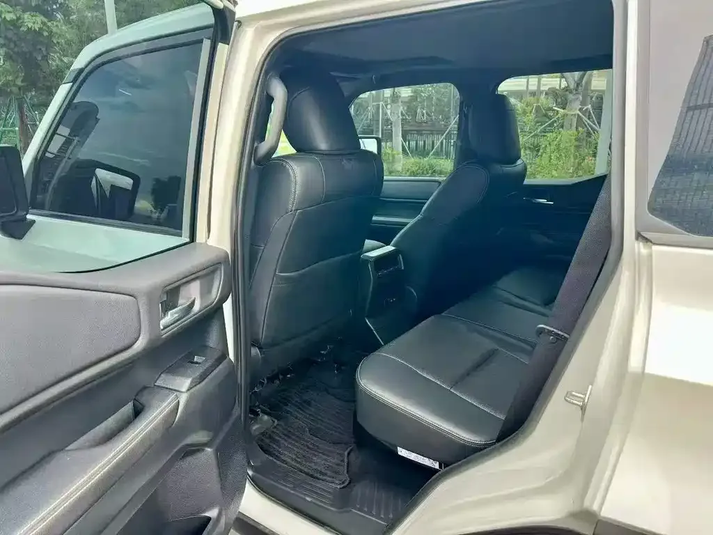 Toyota Prado 2024 из CN, фото 3
