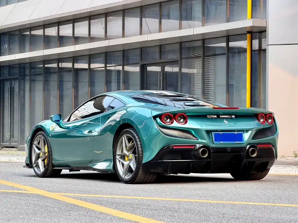 Ferrari F8 — фото 6