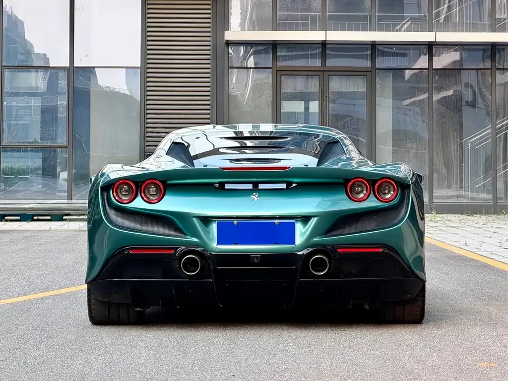 Ferrari F8 — фото 3