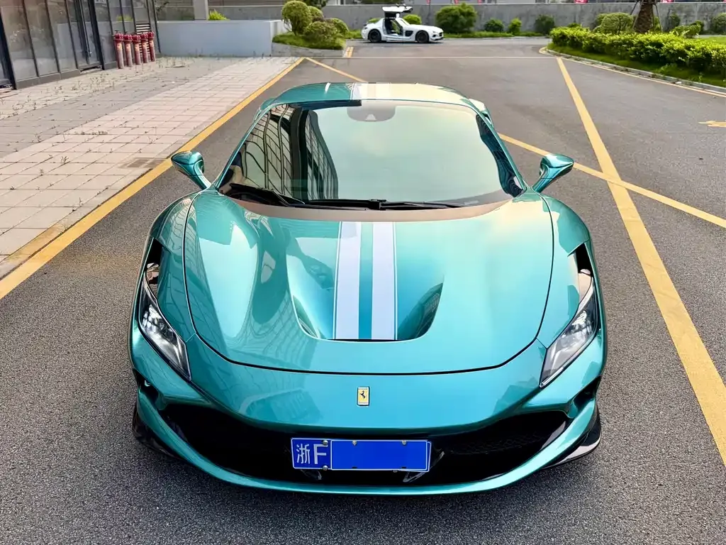 Ferrari F8 — фото 9