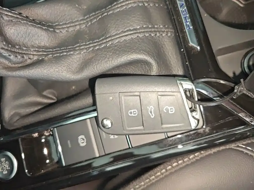 Volkswagen 帕萨特插电混动 — фото 8