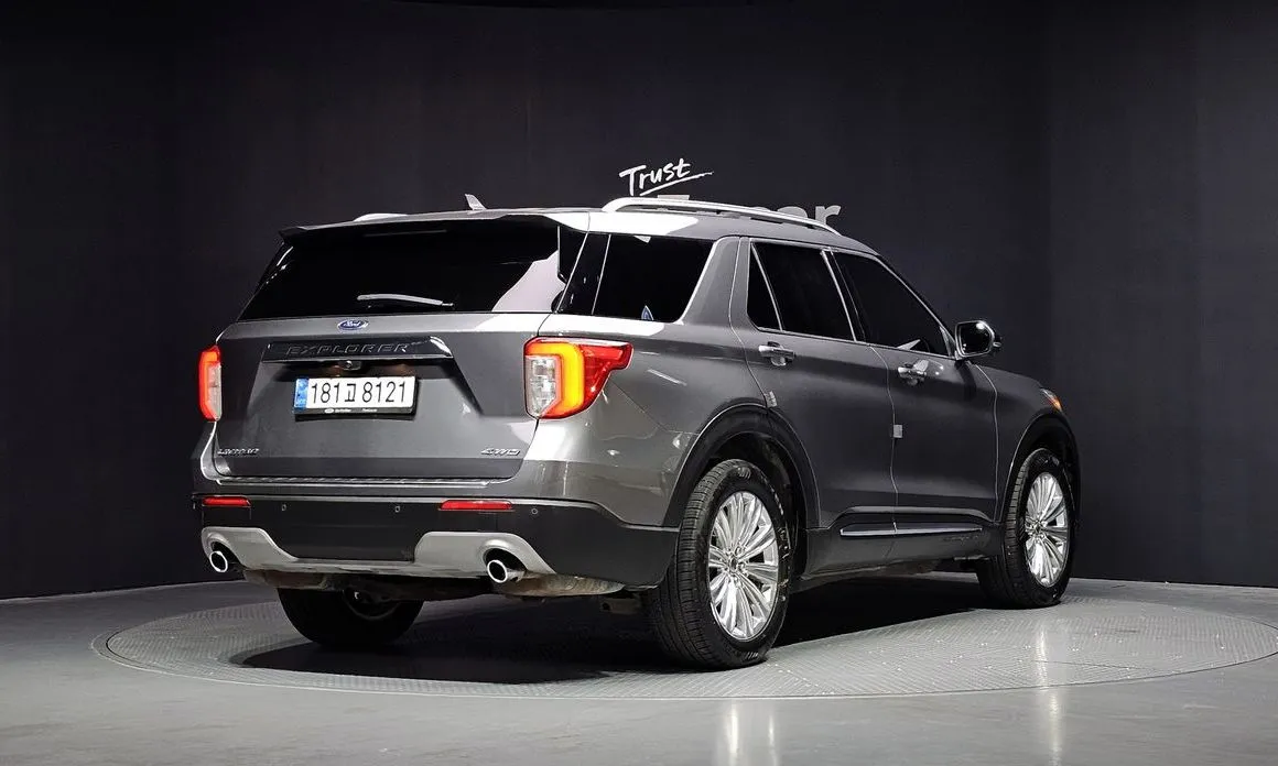 Ford Explorer 2021 из KR, фото 2