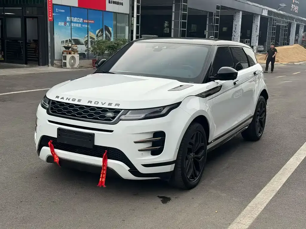 Land Rover Evoque — фото 1