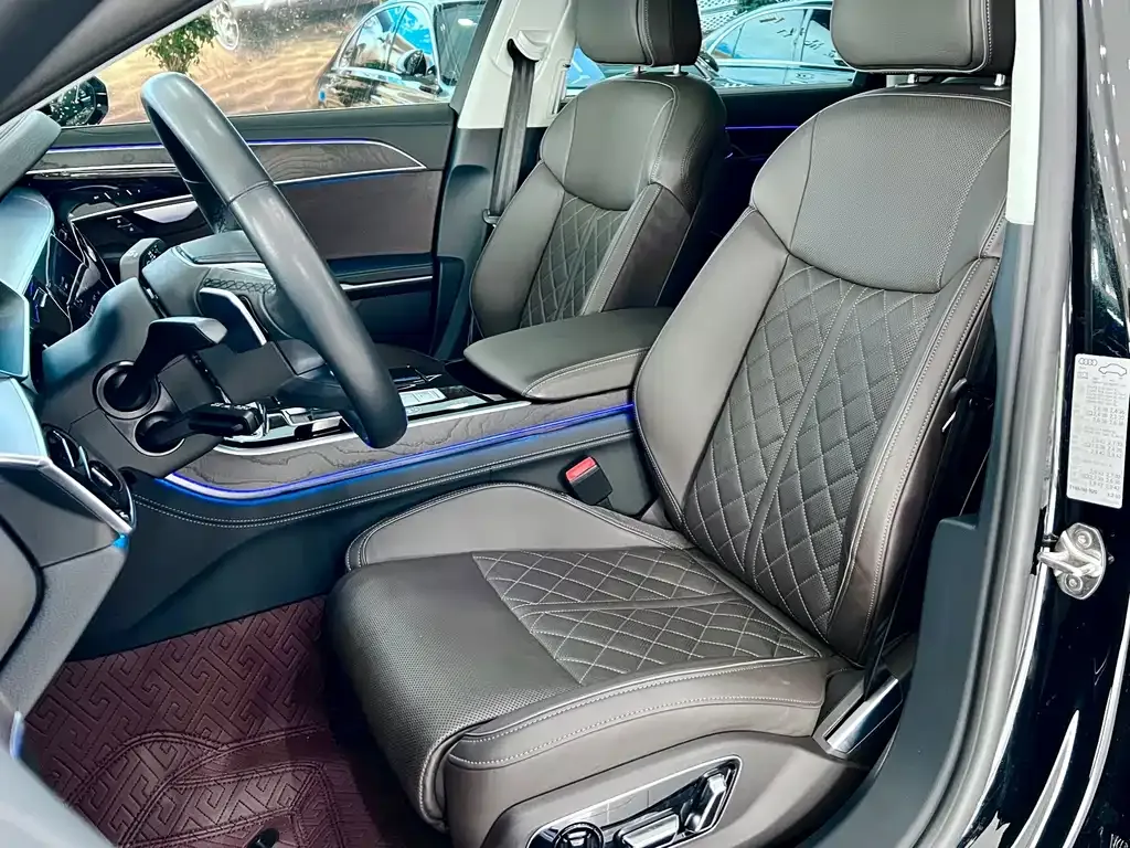 Audi A8 — фото 8