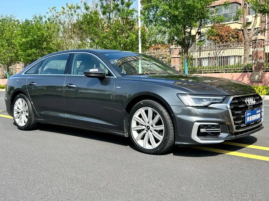 Audi A6L — фото 7