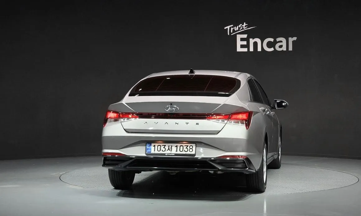 Hyundai AVANTE — фото 2