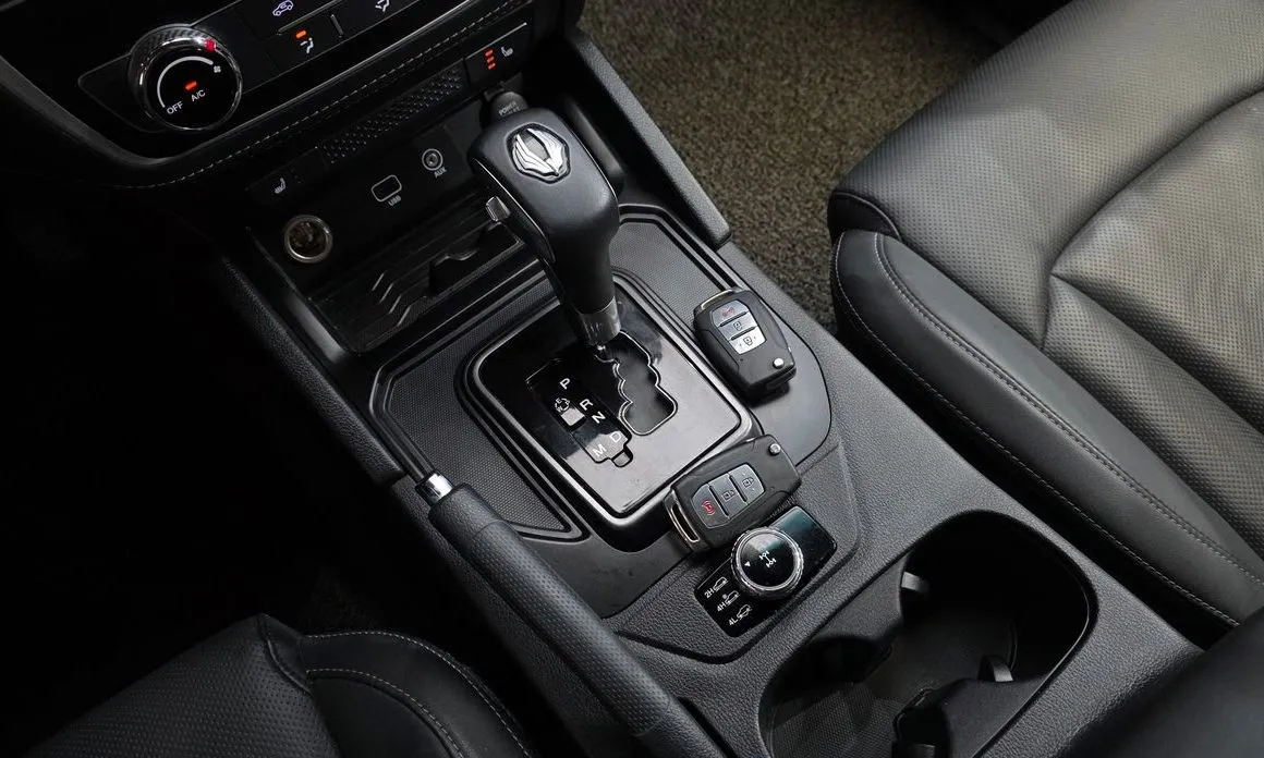 KG Mobility (Ssangyong) Rexton — фото 9