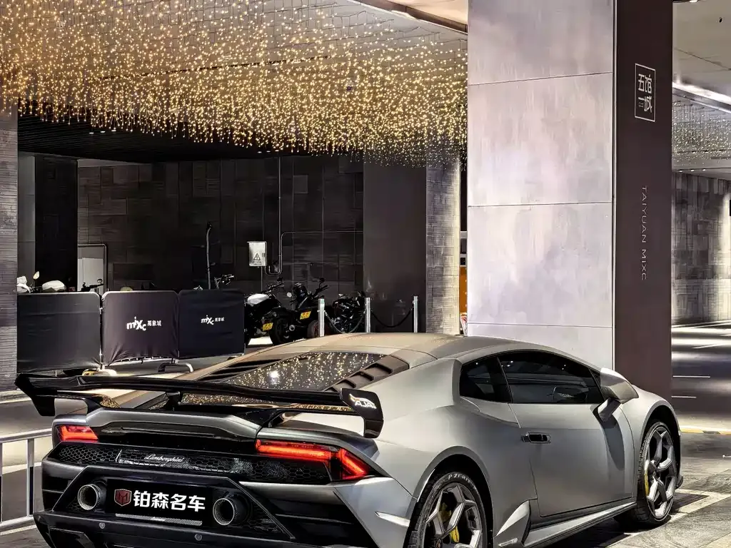 Lamborghini Huracan — фото 5