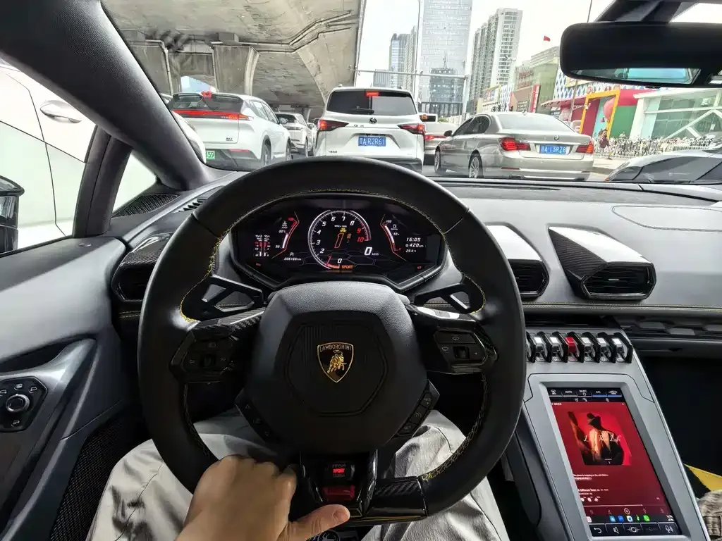 Lamborghini Huracan — фото 2