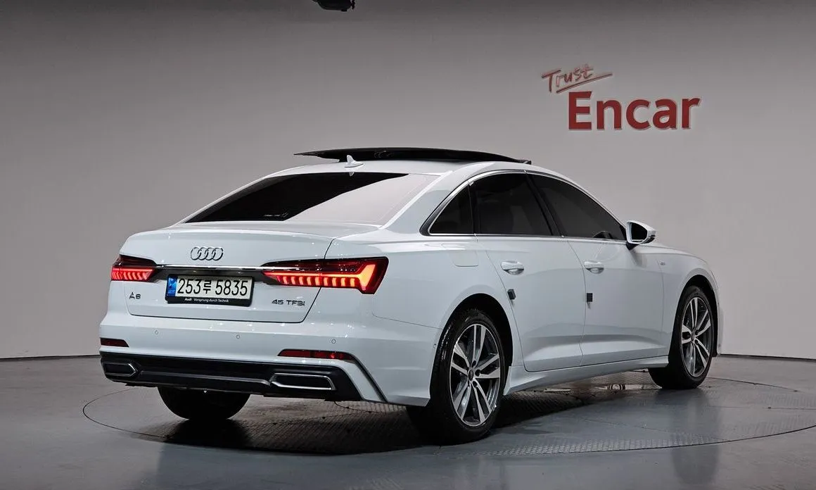 Audi A6 — фото 6
