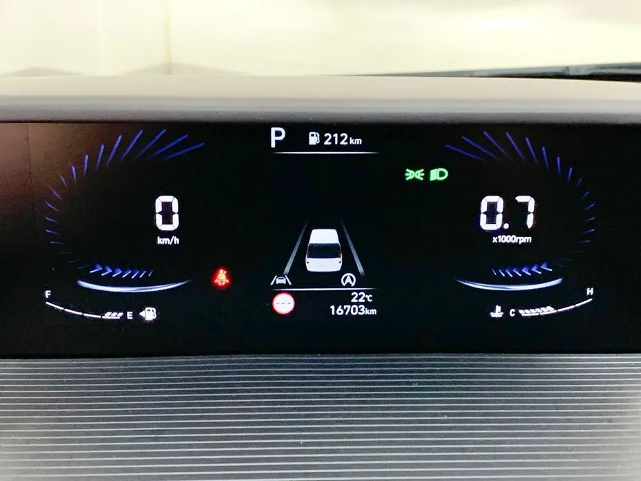 Hyundai Staria — фото 9
