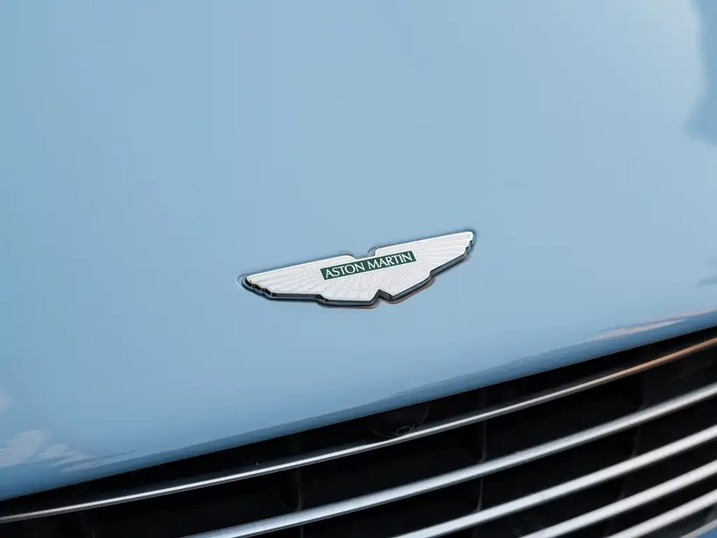 Aston Martin DB11 — фото 3
