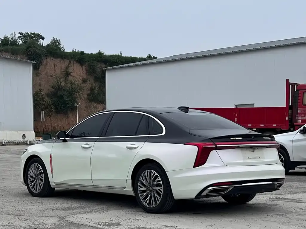 Hongqi H5 — фото 3