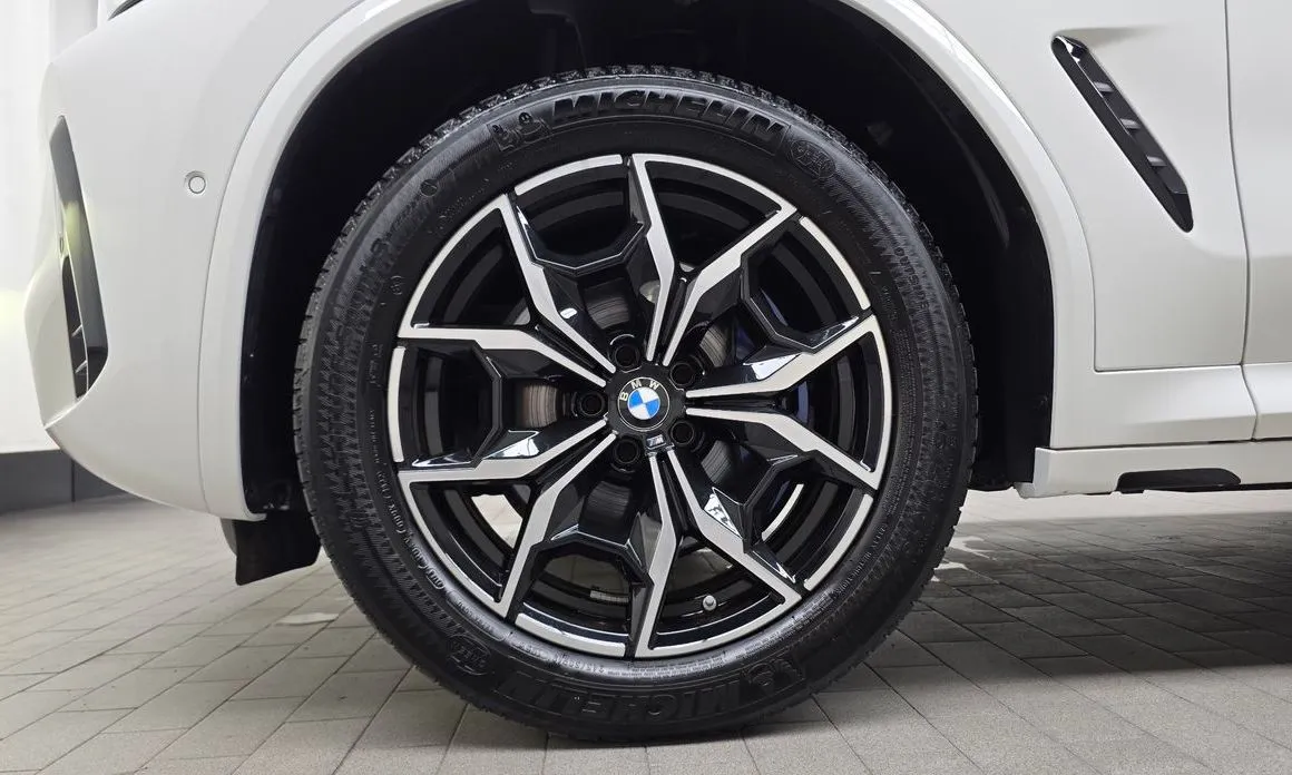 BMW X4 — фото 9