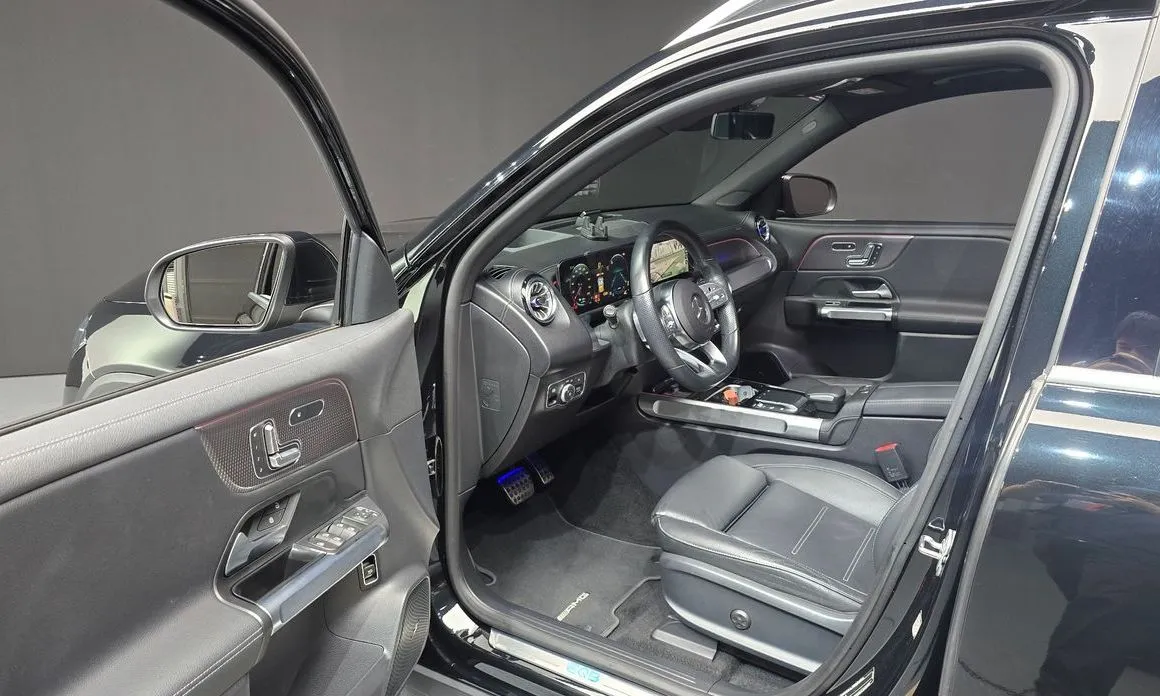 Mercedes-Benz EQB — фото 10