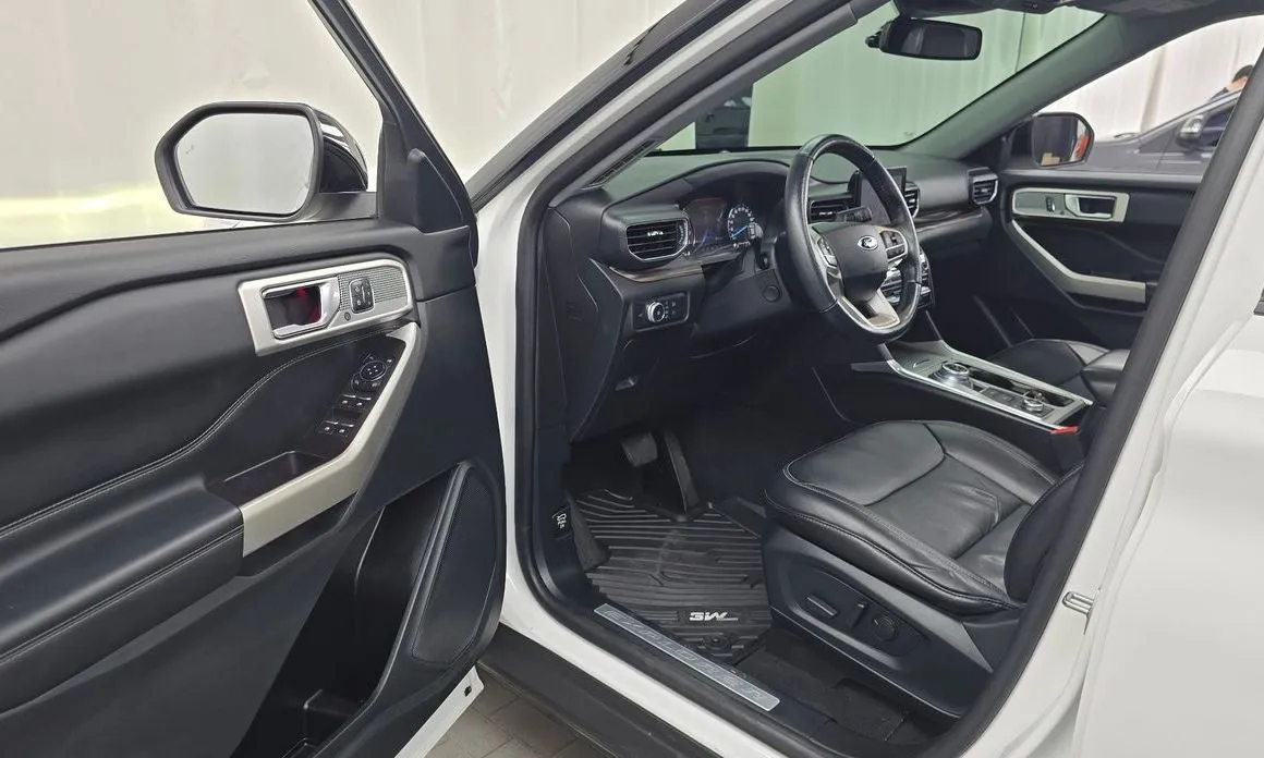 Ford Explorer 2021 из KR, фото 3