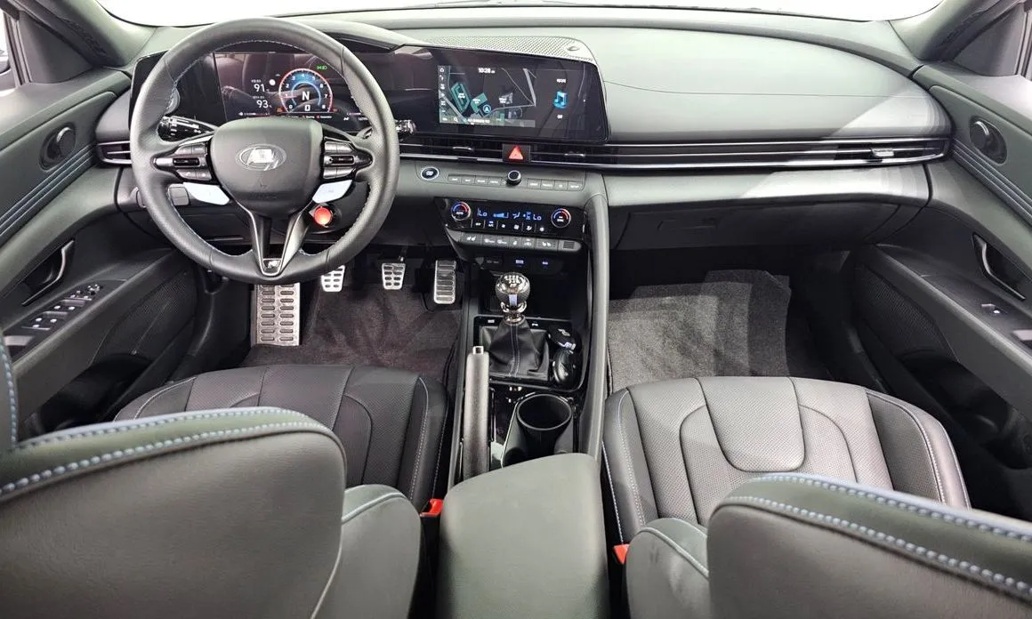 Hyundai AVANTE — фото 2