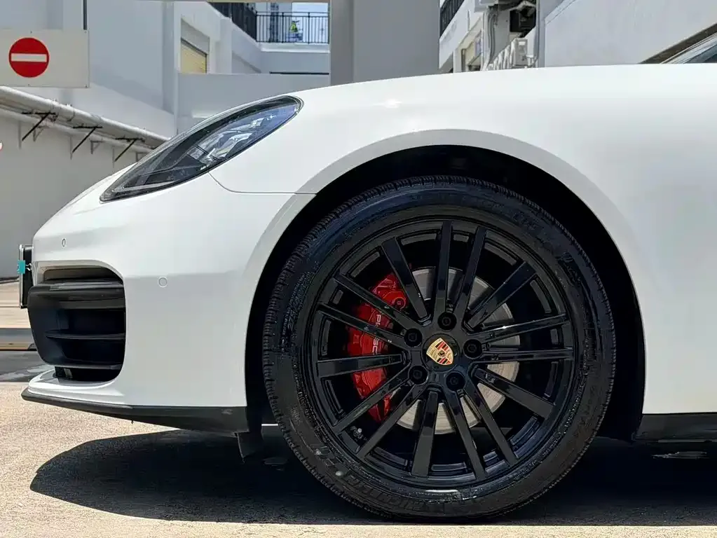 Porsche Panamera — фото 4