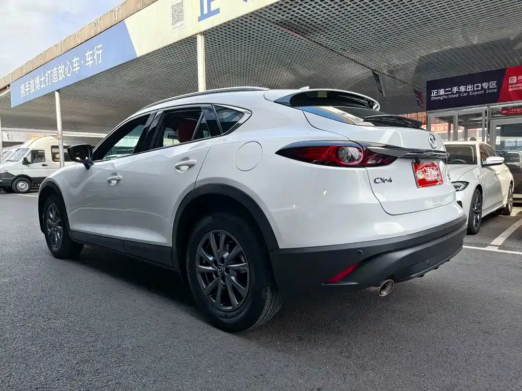 Mazda CX-4 — фото 9