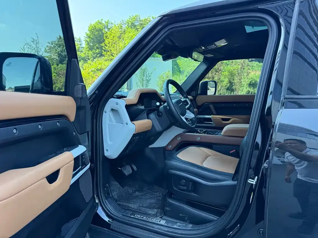 Land Rover Defender — фото 3