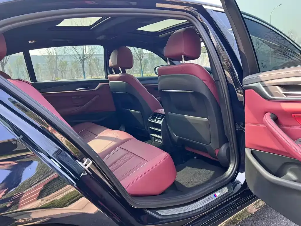 BMW 5 Series New Energy — фото 3