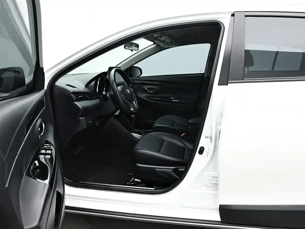 Toyota Yaris L 2022 из CN, фото 9