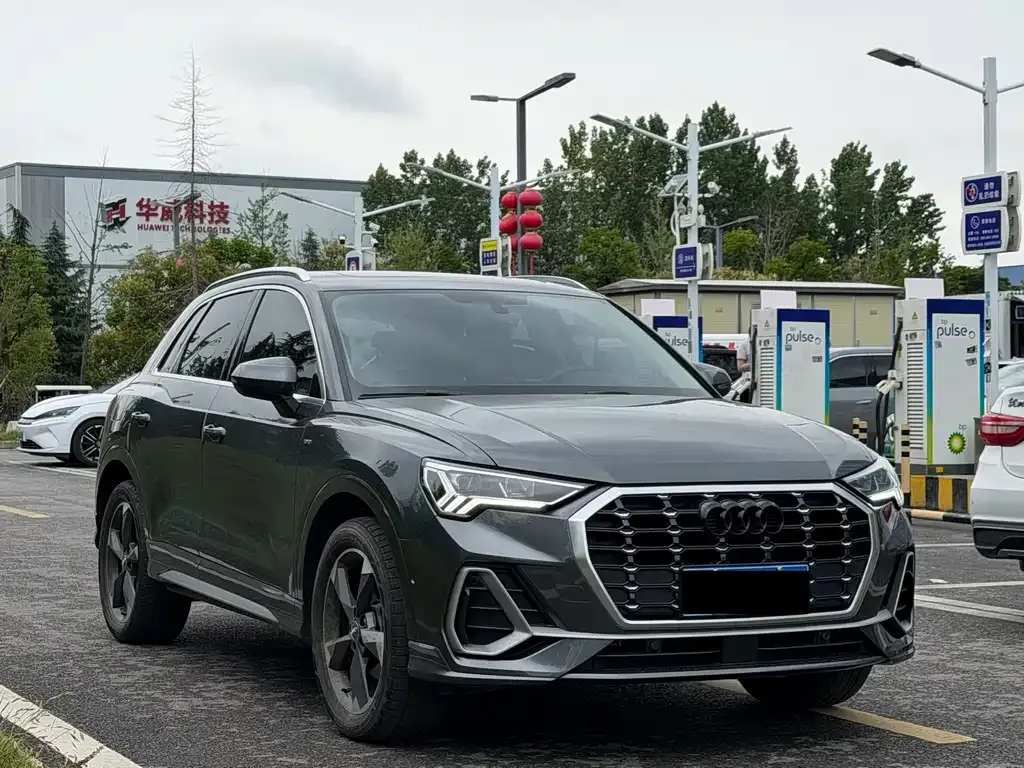 Audi Q3 2021 из CN, фото 7