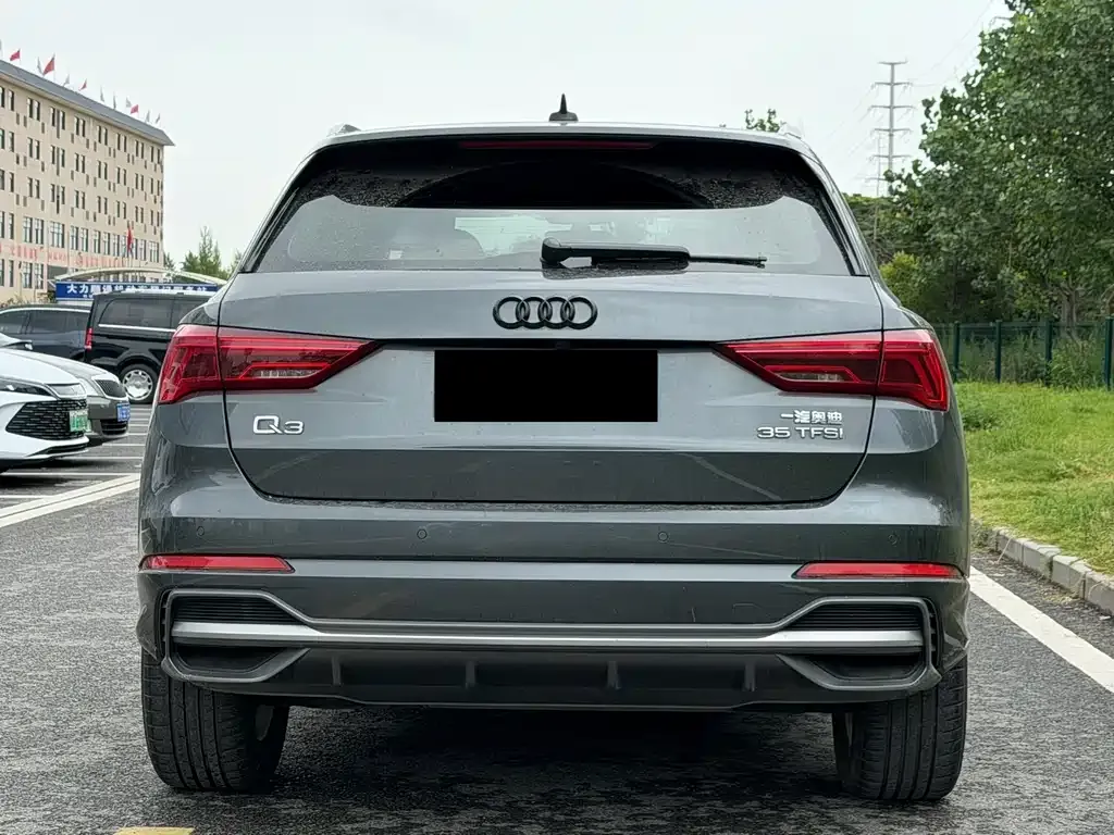 Audi Q3 2021 из CN, фото 4