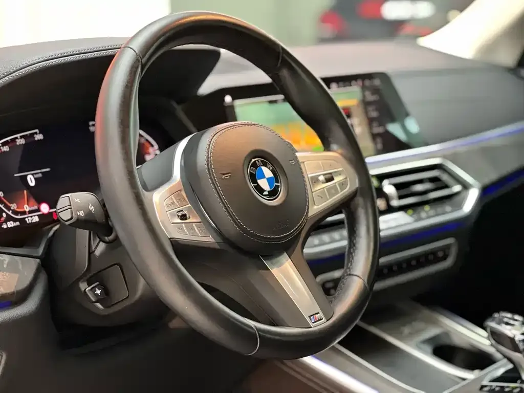 BMW X5 — фото 2