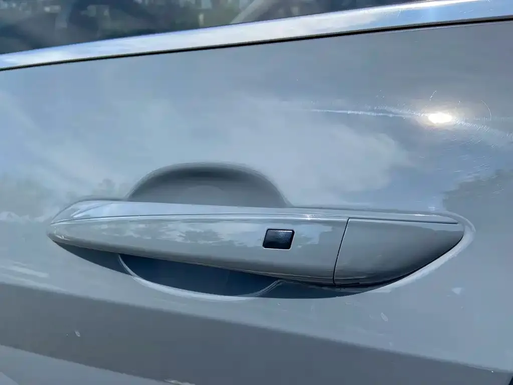 Hyundai Elantra — фото 3