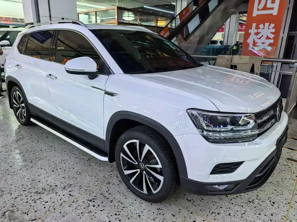 Volkswagen Tharu — фото 9