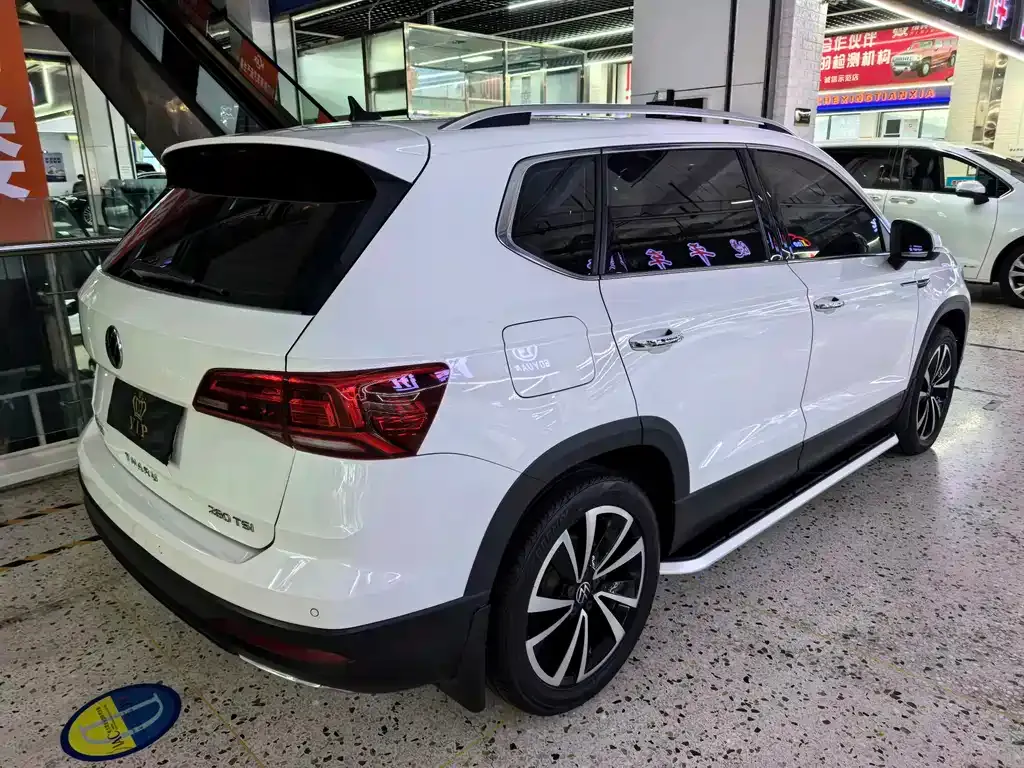 Volkswagen Tharu — фото 2