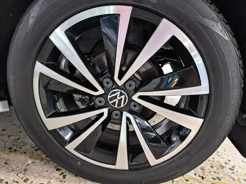 Volkswagen Tharu — фото 8