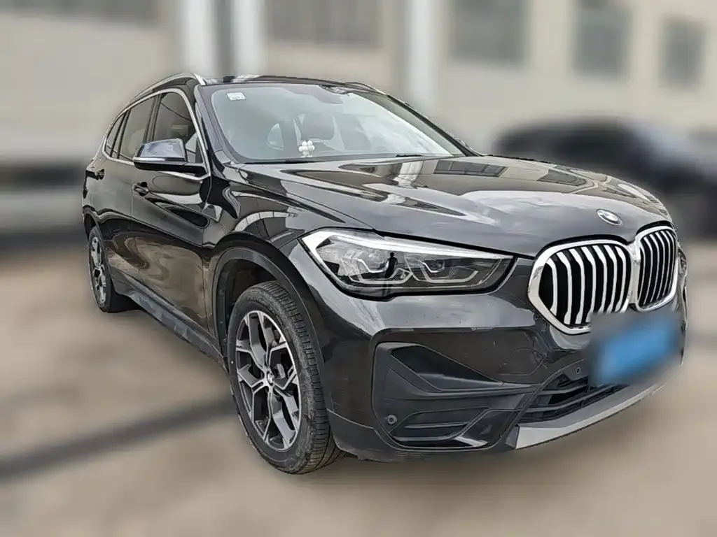 BMW X1 — фото 7