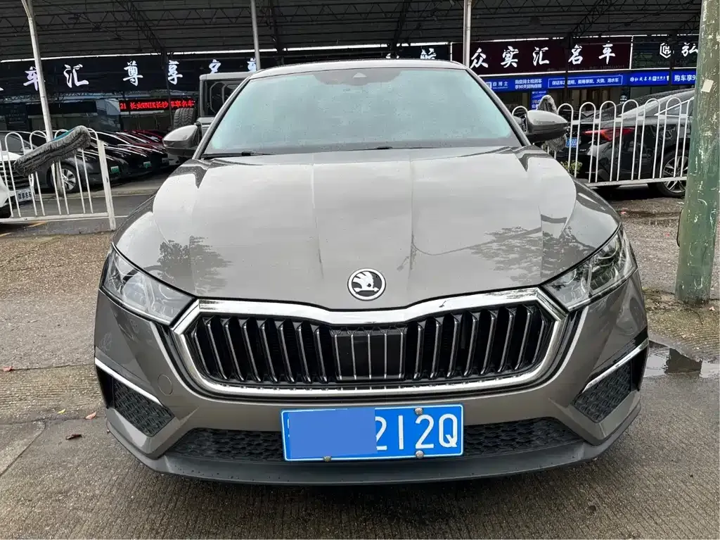 Skoda Octavia — фото 10