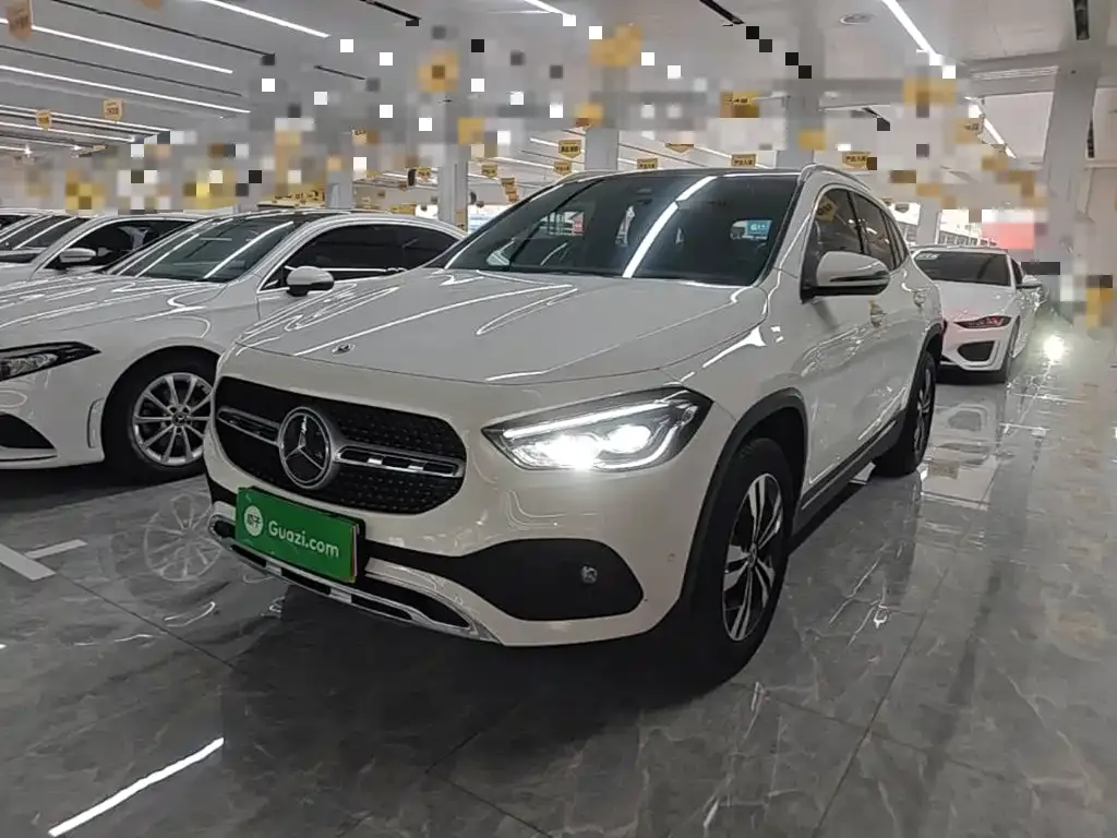 Mercedes-Benz GLA — фото 1