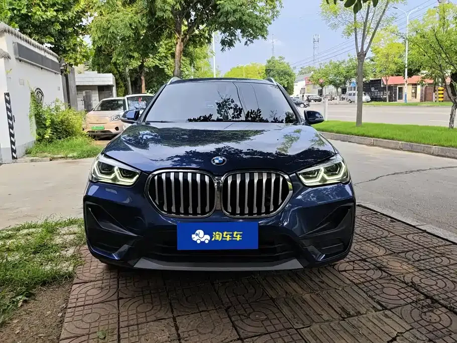 BMW X1 — фото 8