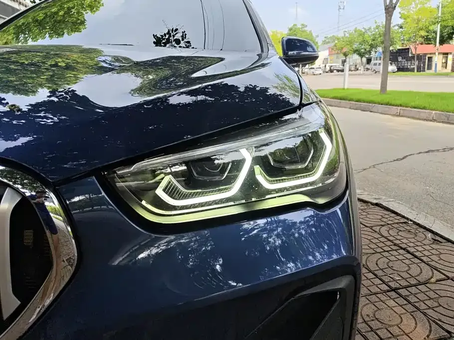 BMW X1 — фото 9