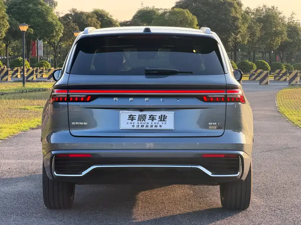 Geely Xingyue L — фото 6